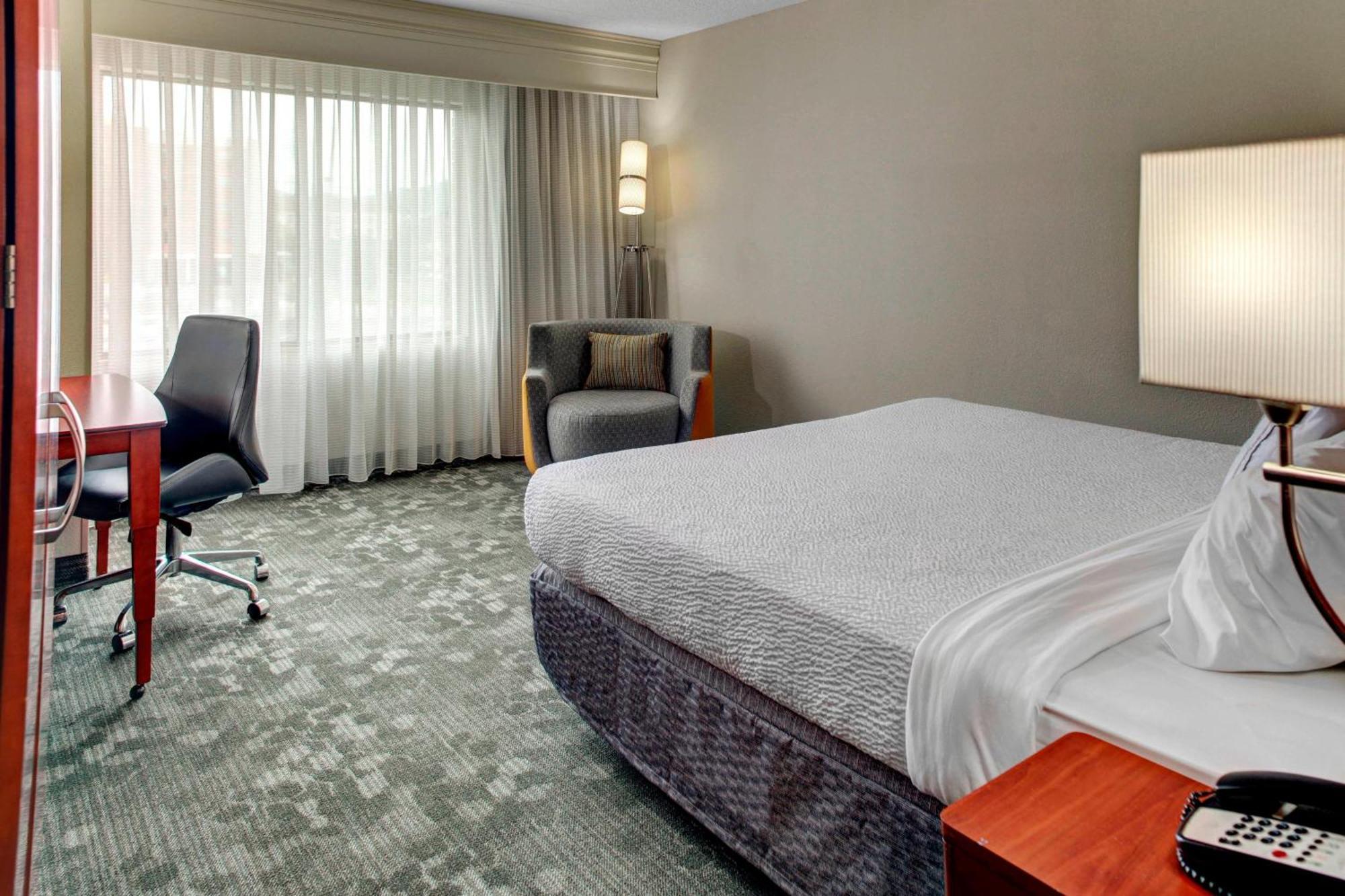Courtyard By Marriott Anniston Oxford Hotel Eksteriør billede